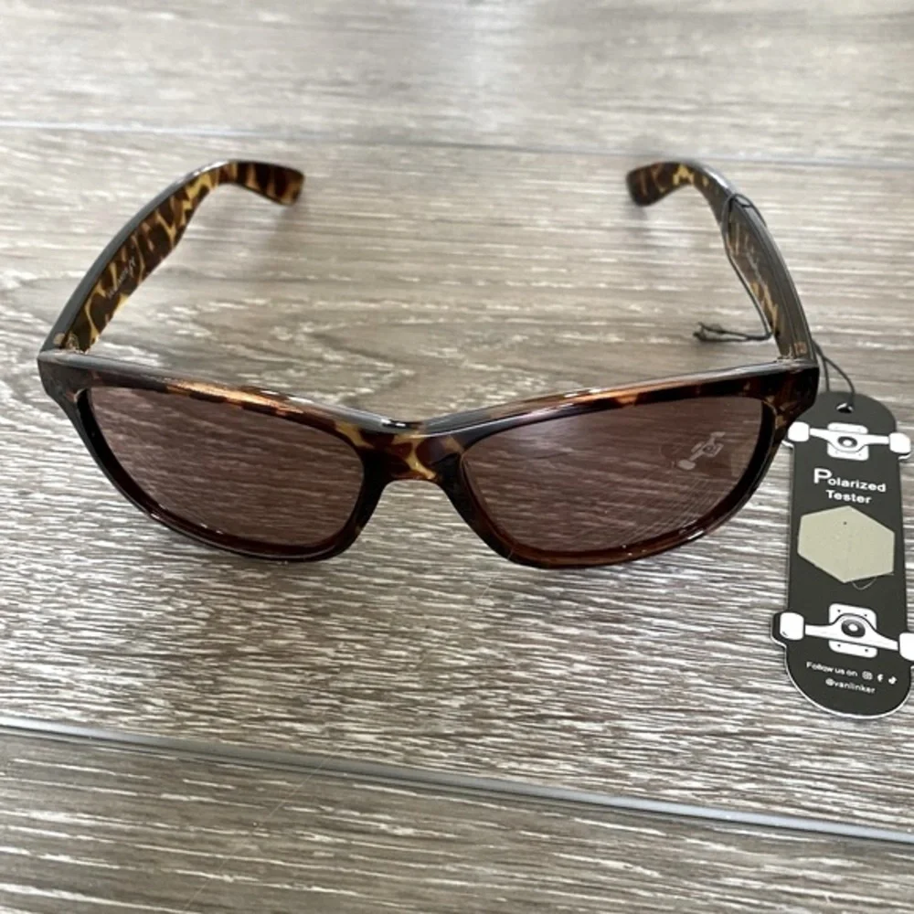 NEW! Polarized Sunglasses Lightweight Retro Square UV Protection Shades Tortoise